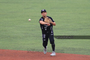 Sultanes de Monterrey gana la serie en Guadalajara
